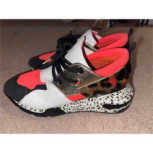Steve Madden cute sneakers